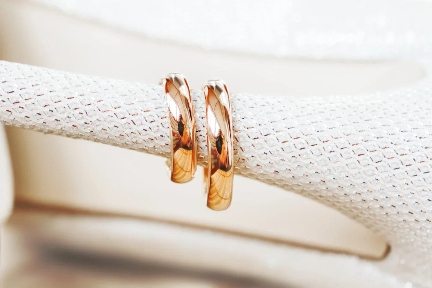 Jewelry That Doesn’t Turn Skin Green: What To Look For