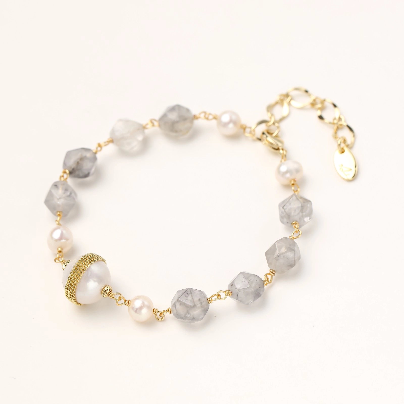 Baroque Pearl Crystal Bracelet For Women In 14K Gold Plated Eco-Brass