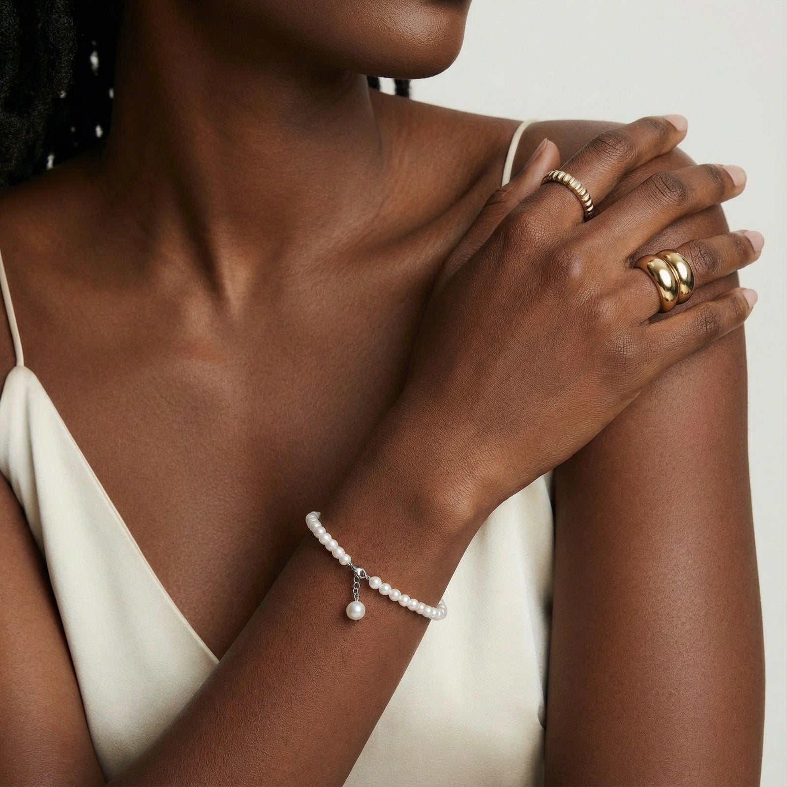 Pearlescent Dreams Bracelet For Women In Rhodium Plated 925 Sterling Silver