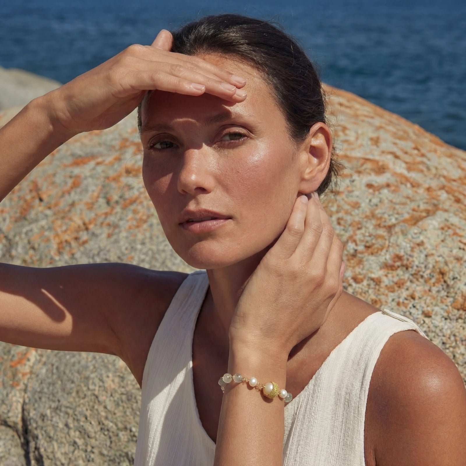 Baroque Pearl Crystal Bracelet For Women In 14K Gold Plated Eco-Brass